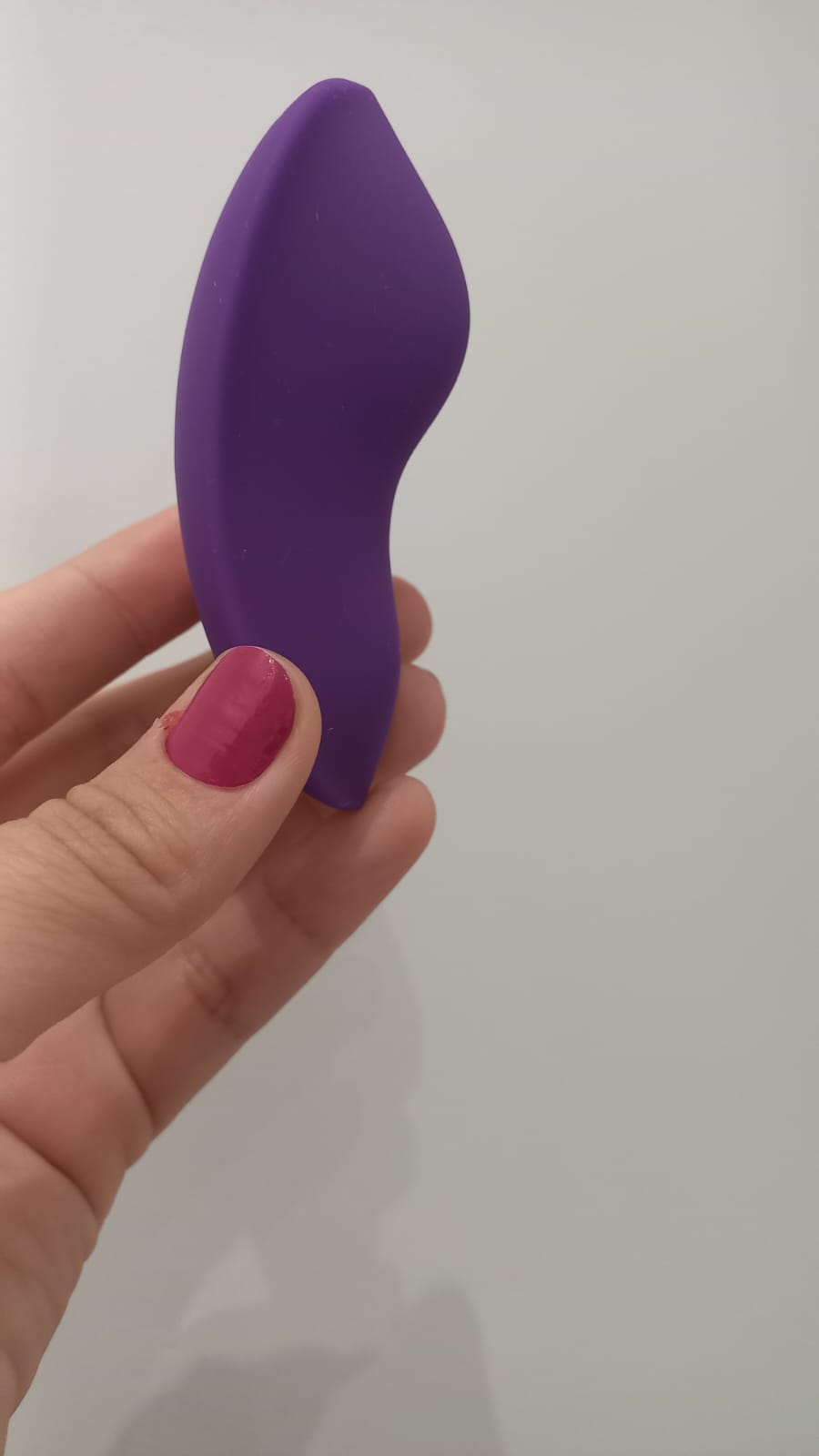 Vibrador de Calcinha com Controle via APP – 9 Modos de Vibração Bluetooth